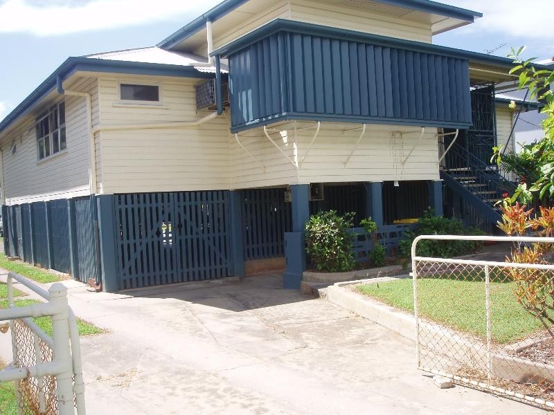 47 Cook st, North Ward QLD 4810