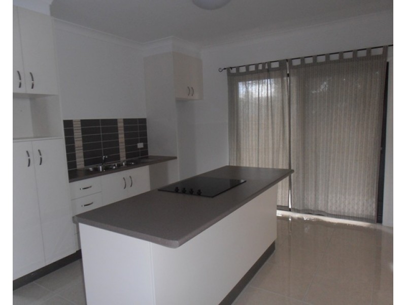 17 Deschamp Street, Aitkenvale QLD 4814