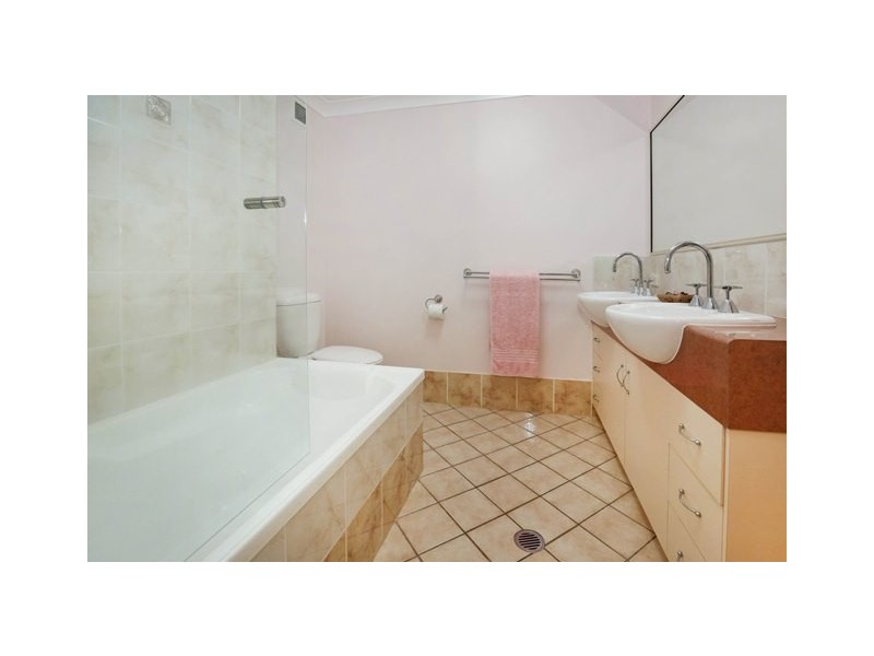 3/23 Willmett Street, Townsville City QLD 4810