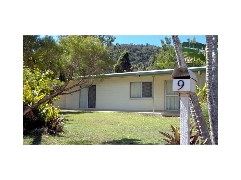 9 Osborn Court Nelly Bay, Magnetic Island QLD 4819