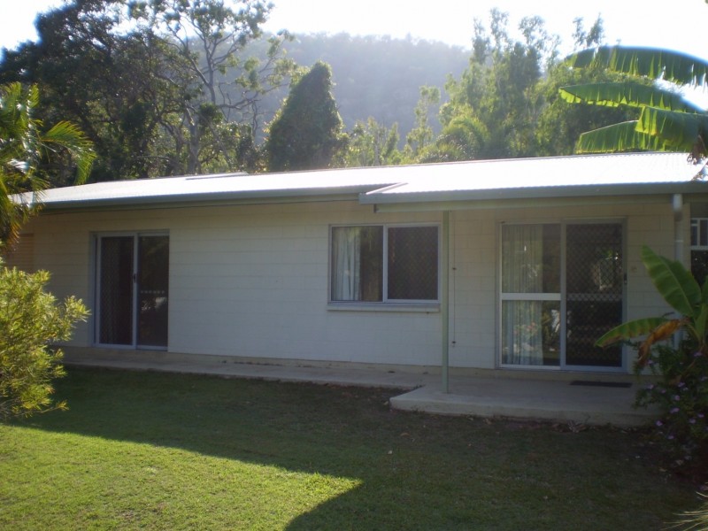 9 Osborn Court Nelly Bay, Magnetic Island QLD 4819