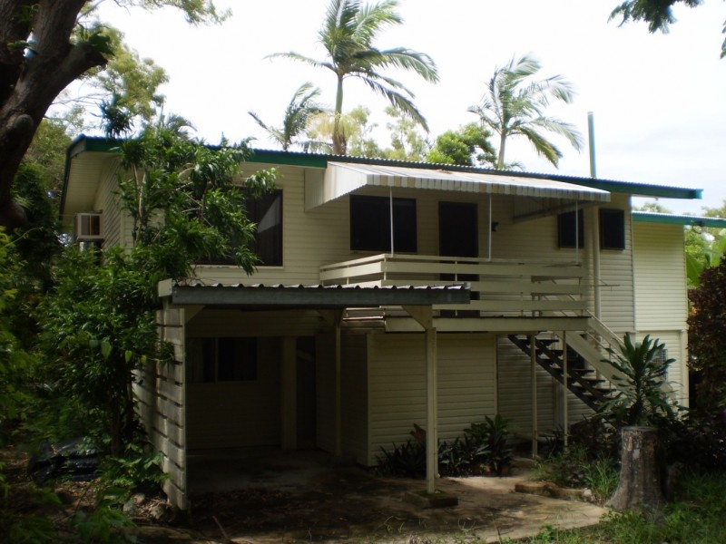 51 Barbarra Street PICNIC BAY, Magnetic Island QLD 4819