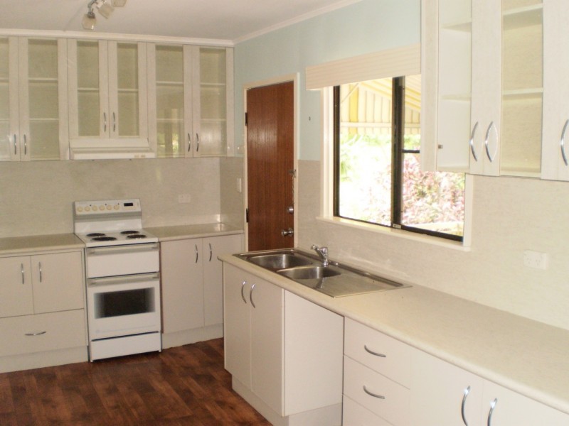 51 Barbarra Street PICNIC BAY, Magnetic Island QLD 4819