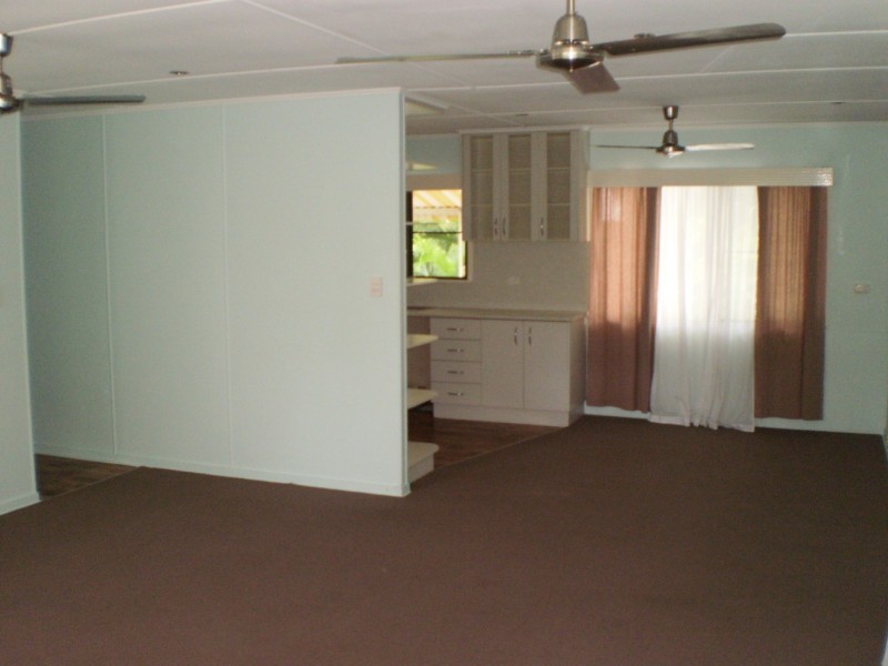 51 Barbarra Street PICNIC BAY, Magnetic Island QLD 4819