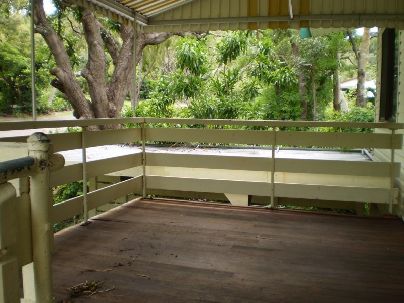 51 Barbarra Street PICNIC BAY, Magnetic Island QLD 4819