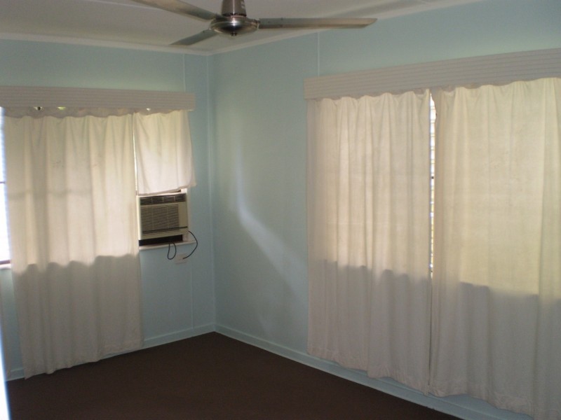 51 Barbarra Street PICNIC BAY, Magnetic Island QLD 4819