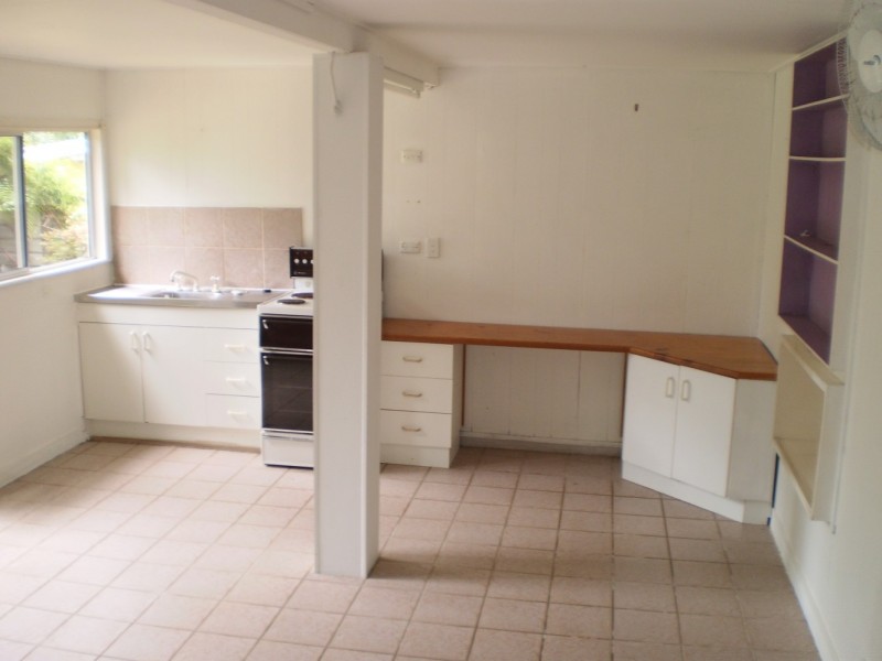 51 Barbarra Street PICNIC BAY, Magnetic Island QLD 4819