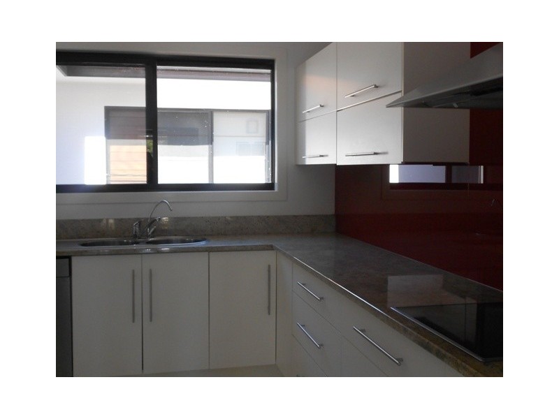 1 Teak Street, Douglas QLD 4814