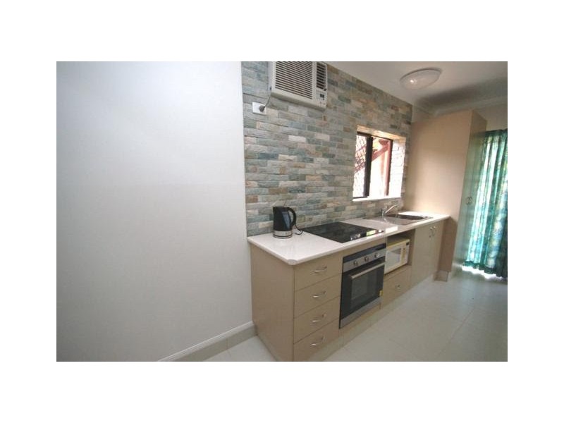 49 Picnic Street PICNIC BAY, Magnetic Island QLD 4819
