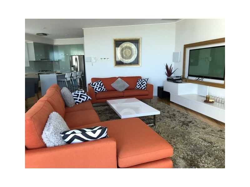 210/72-74 THE STRAND, North Ward QLD 4810