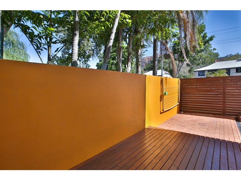 12/21 Landsborough Street, North Ward QLD 4810