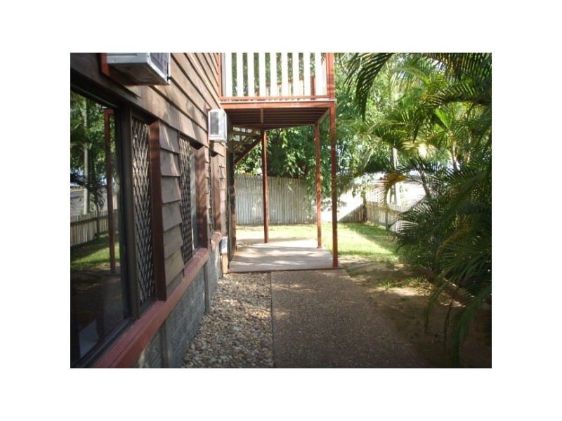 1-4/49 Picnic St Picnic Bay, Magnetic Island QLD 4819