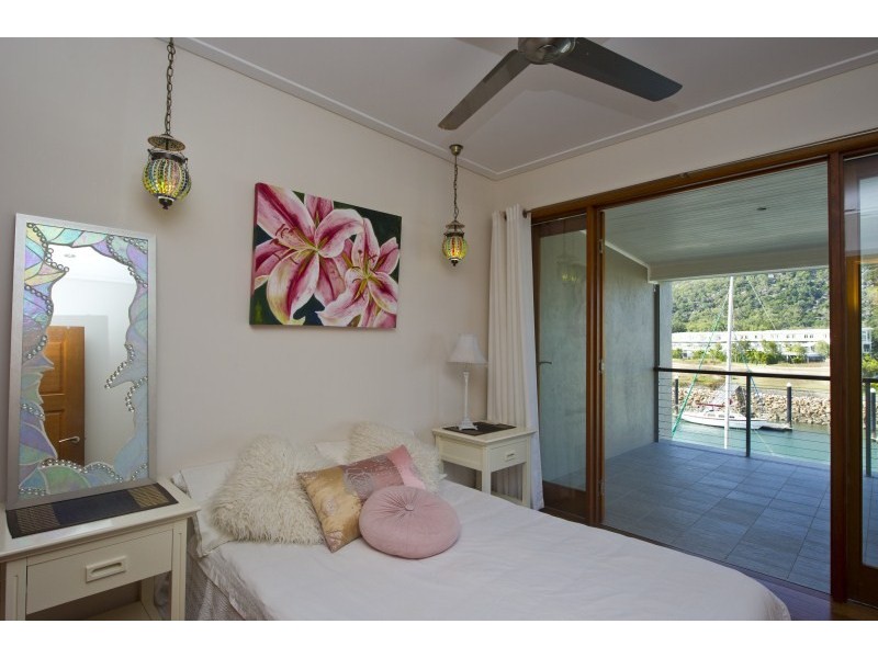 3B Terrace Place Nelly Bay, Magnetic Island QLD 4819