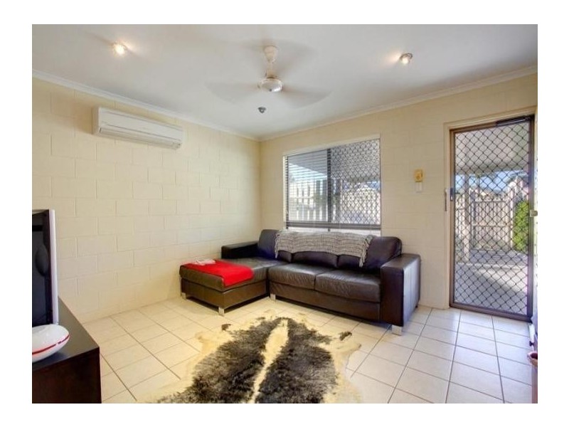 1/17 Hopkins Street, Currajong QLD 4812