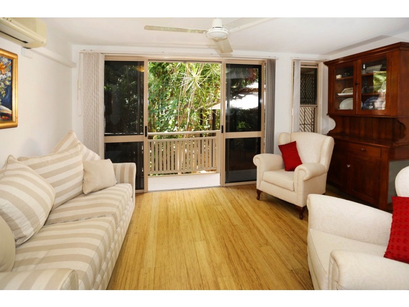 2 / 32 Murray Street, North Ward QLD 4810