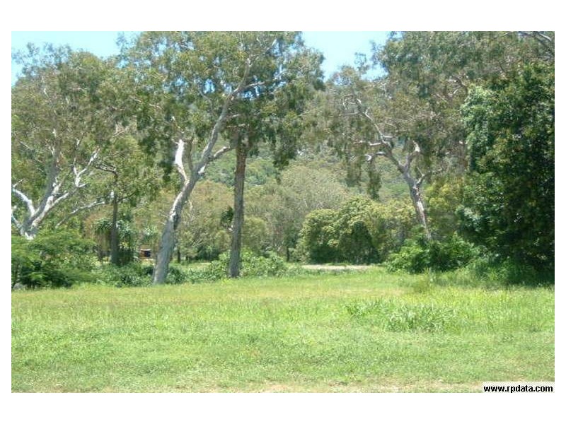 28-30 Sooning Street, Nelly Bay QLD 4819