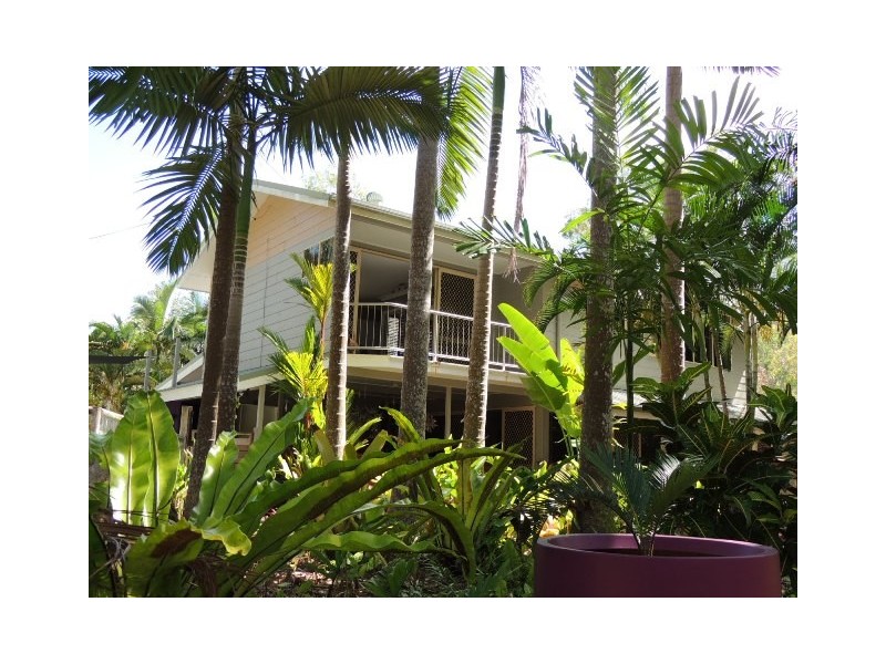 2/106 Mandalay Avenue,, Nelly Bay QLD 4819