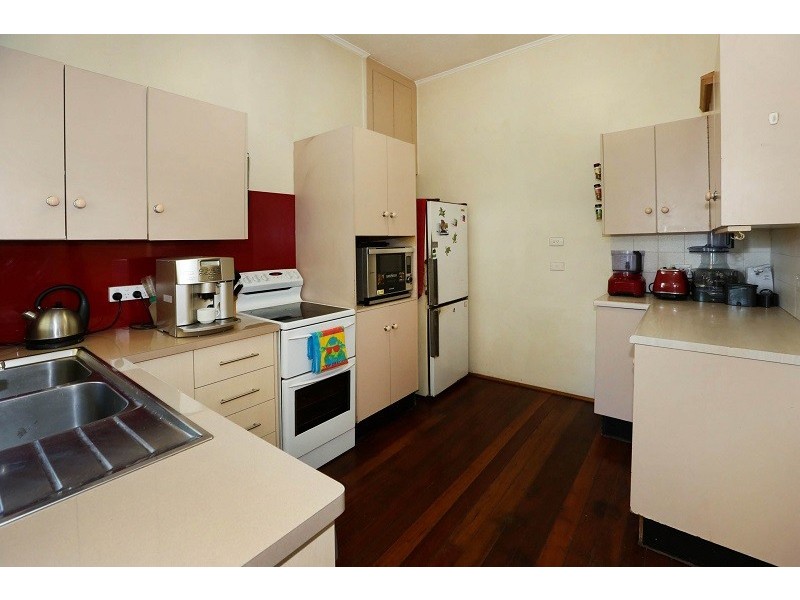 21 Urquhart Street, Currajong QLD 4812