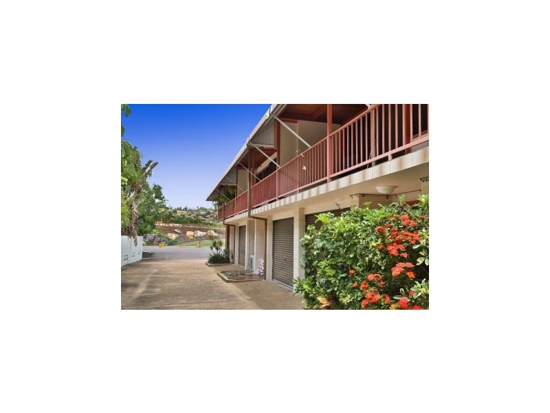 4/118 Cook St, North Ward QLD 4810