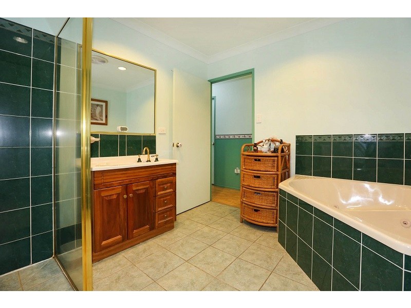 247 Kelso Drive, Kelso QLD 4815