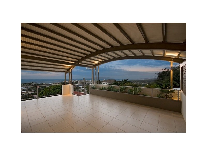 1/21 Hillside Crescent, Townsville City QLD 4810