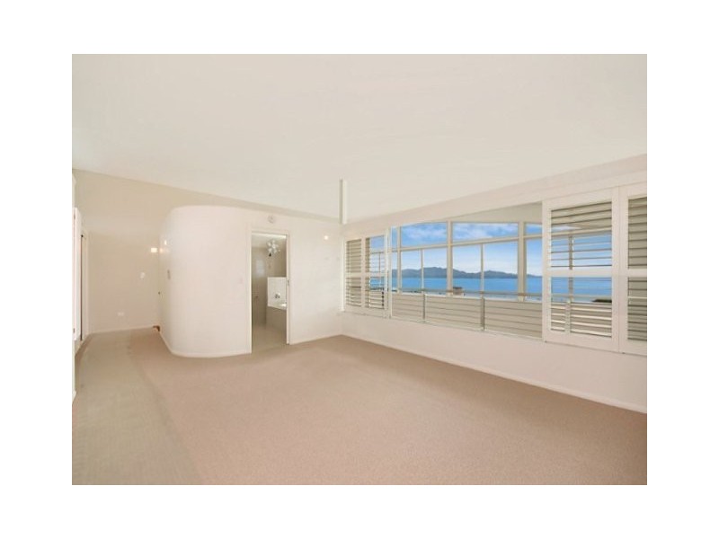 1/21 Hillside Crescent, Townsville City QLD 4810