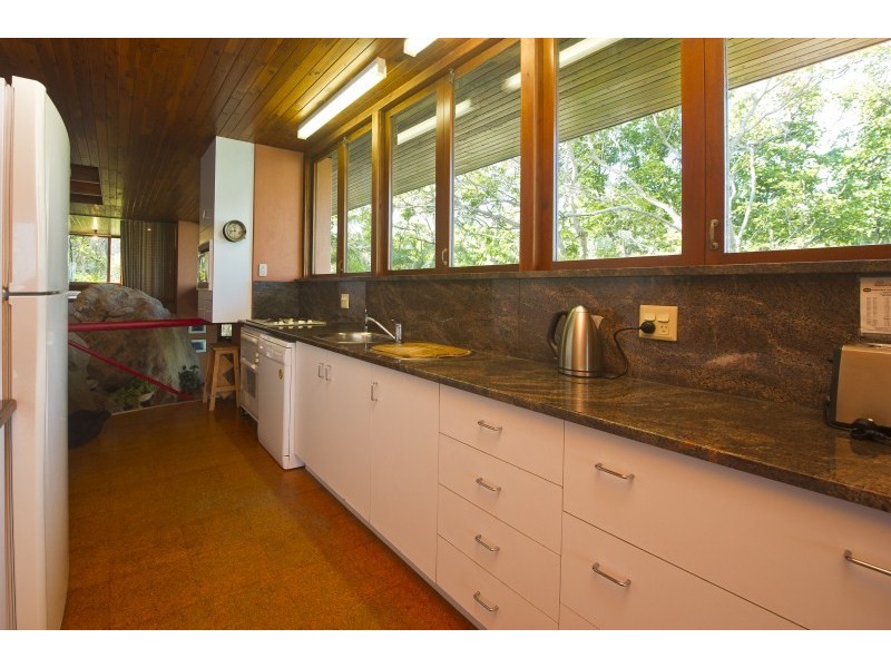 12 Boulder Court, Nelly Bay, Magnetic Island QLD 4819