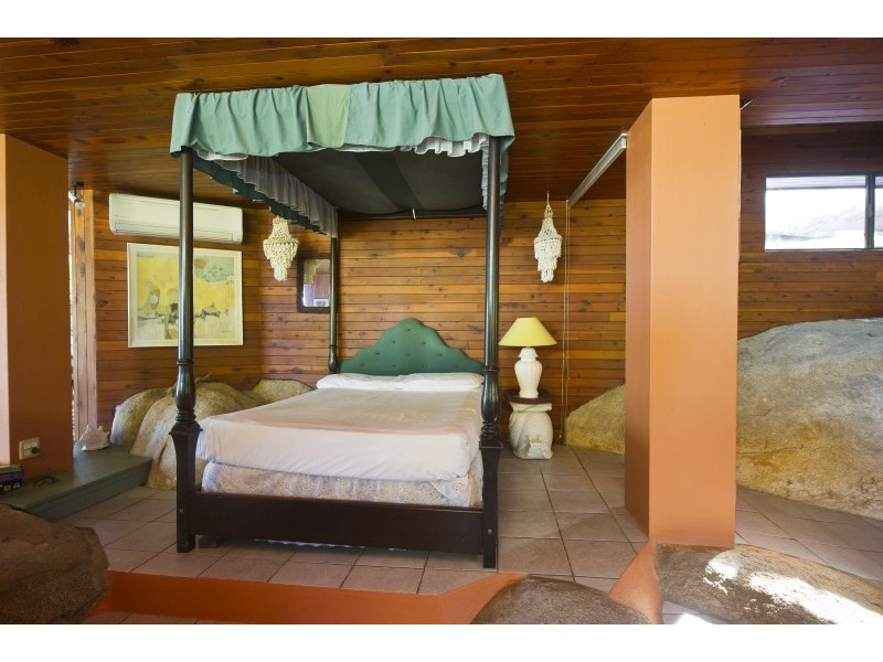 12 Boulder Court, Nelly Bay, Magnetic Island QLD 4819
