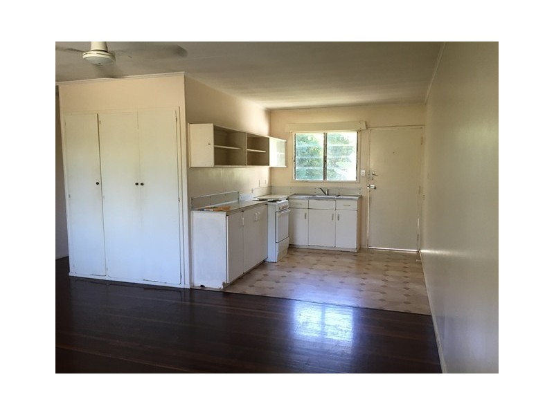 1/9 Roberts Street, Hermit Park QLD 4812