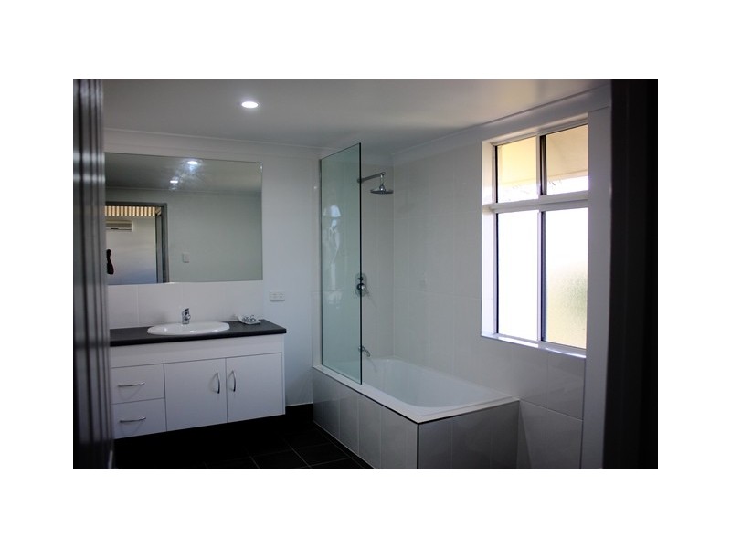 14 Marks Street, Hermit Park QLD 4812