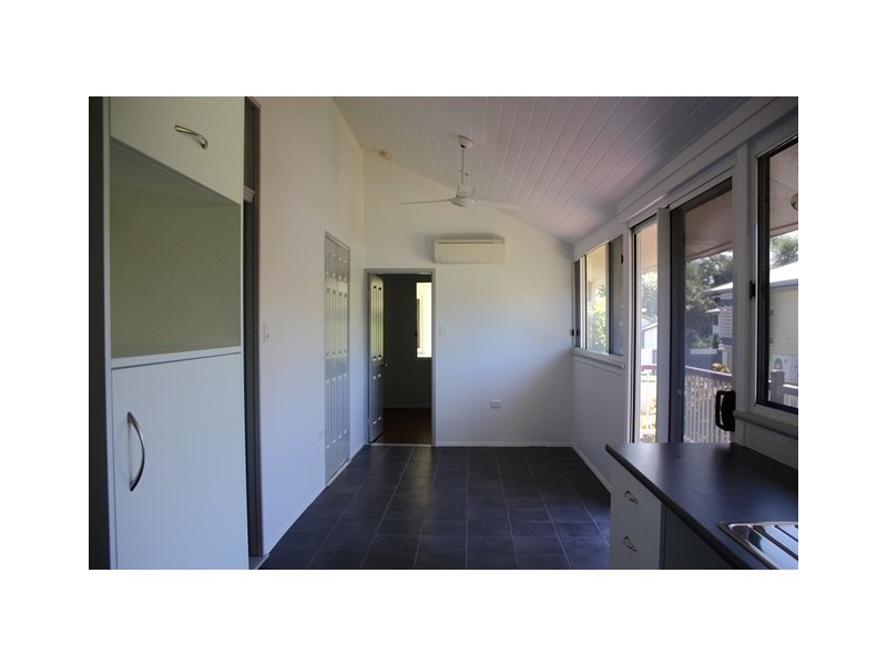 14 Marks Street, Hermit Park QLD 4812
