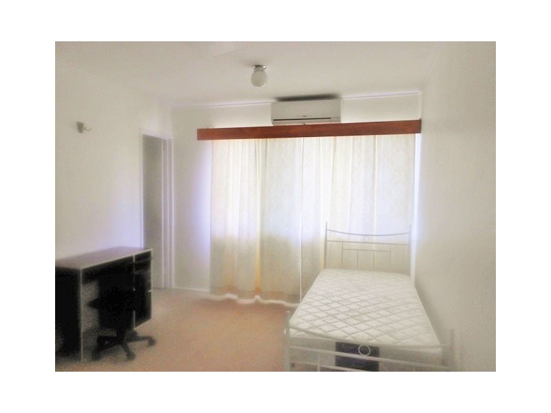 9 Irving Street, Cranbrook QLD 4814