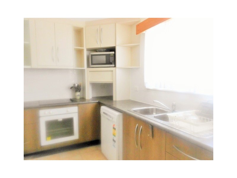 9 Irving Street, Cranbrook QLD 4814