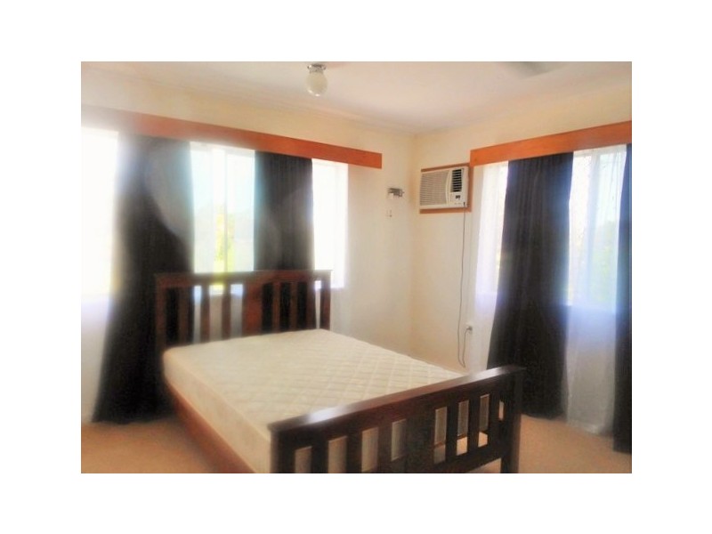 9 Irving Street, Cranbrook QLD 4814