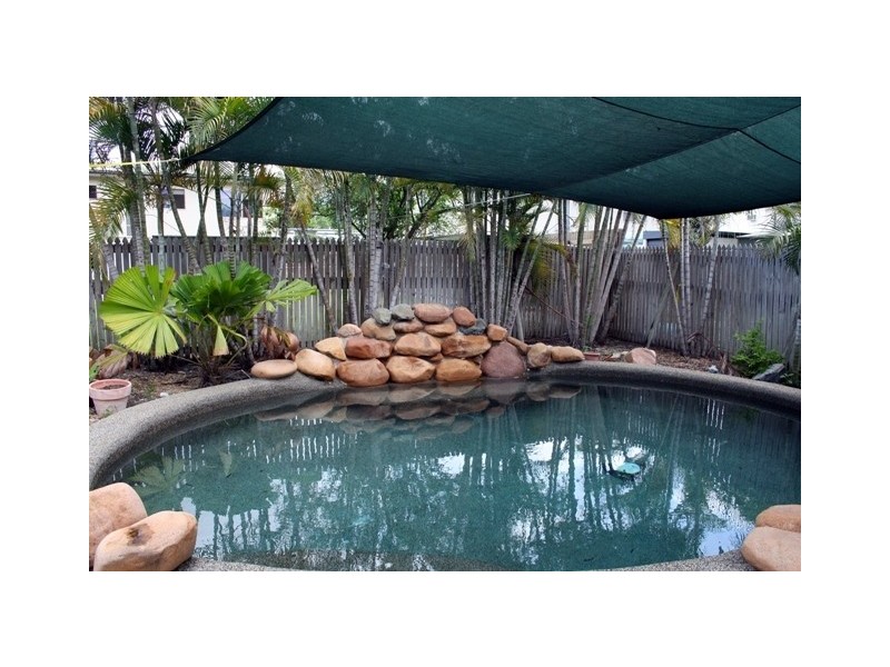 8 Chauncy Crescent, Douglas QLD 4814