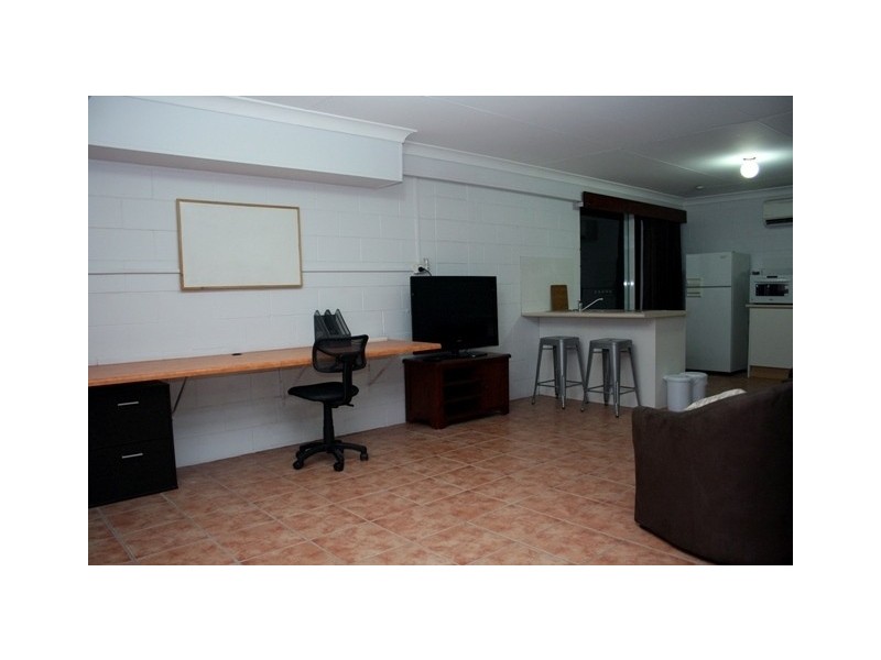 8 Chauncy Crescent, Douglas QLD 4814