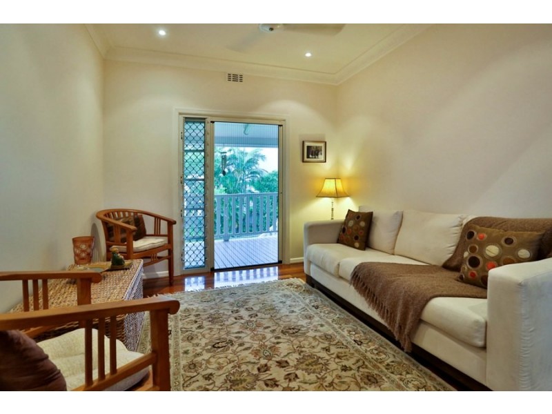 94 Carmody Street, Hermit Park QLD 4812