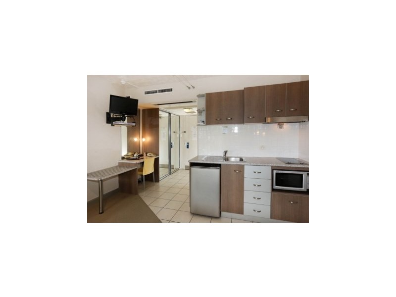 218/63-64 The Strand, North Ward QLD 4810