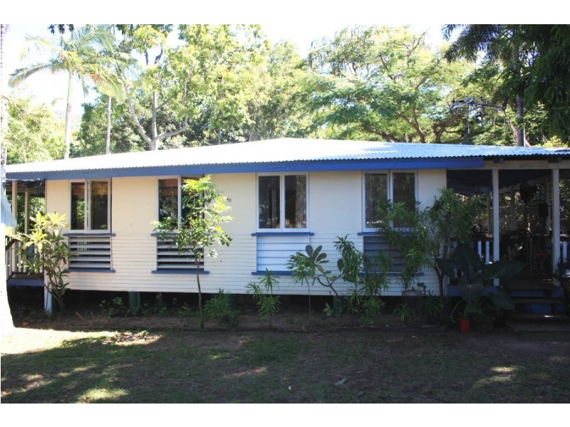 40 Barton Street, Nelly Bay, Magnetic Island QLD 4819
