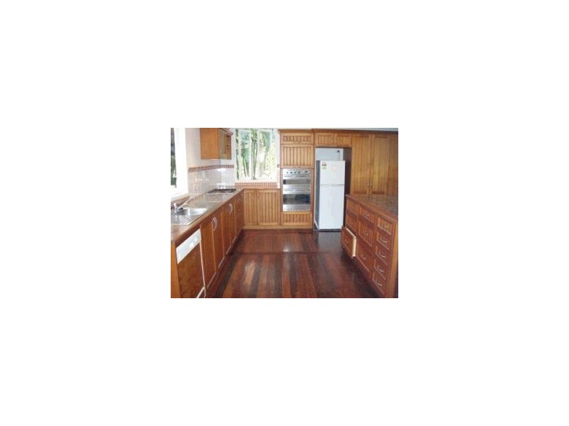 40 Barton Street, Nelly Bay, Magnetic Island QLD 4819