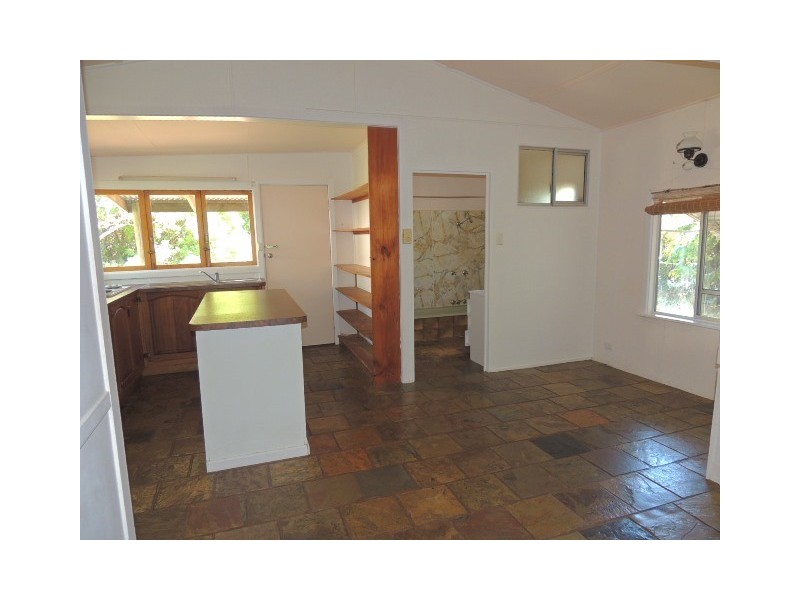 51 Hayles Avenue Arcadia, Magnetic Island QLD 4819