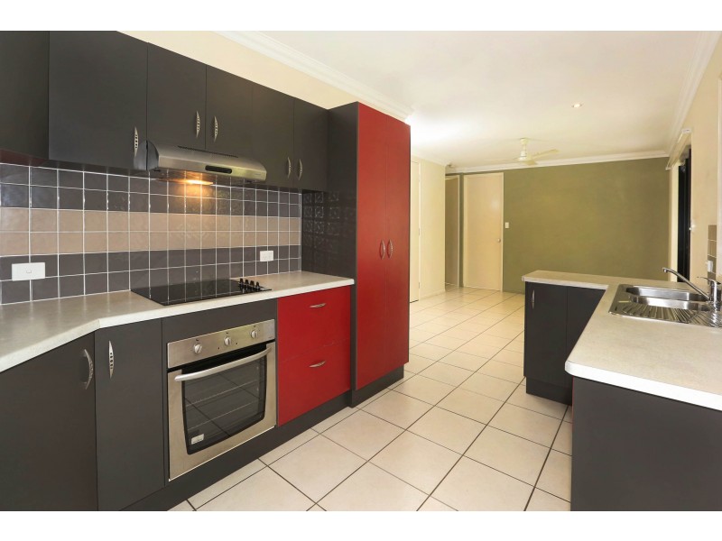 4 Sassafras Court, Bushland Beach QLD 4818