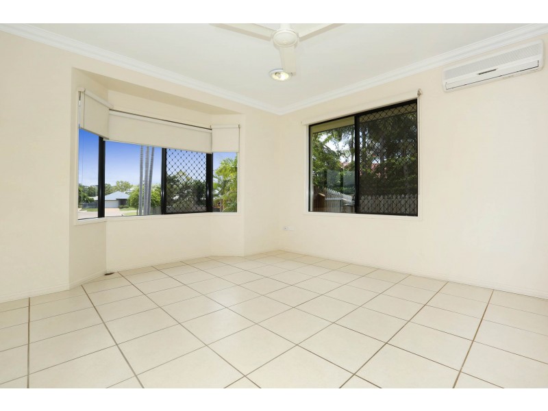 4 Sassafras Court, Bushland Beach QLD 4818