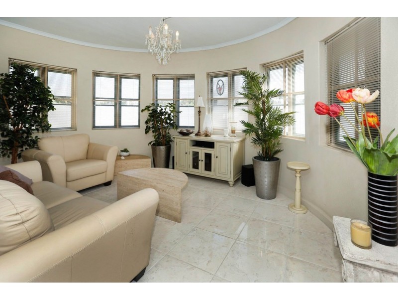 11 Mulligan Street, Mundingburra QLD 4812