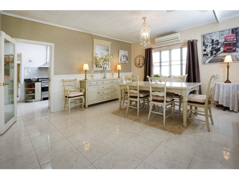 11 Mulligan Street, Mundingburra QLD 4812