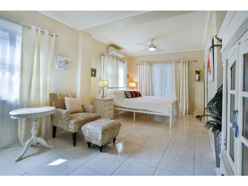 11 Mulligan Street, Mundingburra QLD 4812