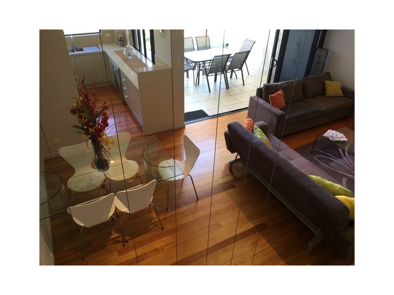 2/9 LITTLE STREET, Belgian Gardens QLD 4810