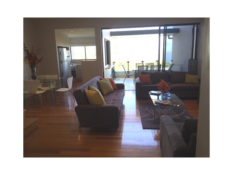 2/9 LITTLE STREET, Belgian Gardens QLD 4810