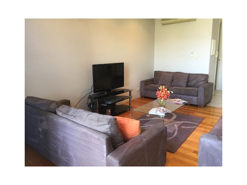 2/9 LITTLE STREET, Belgian Gardens QLD 4810