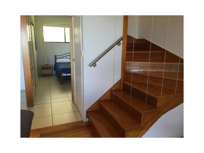 2/9 LITTLE STREET, Belgian Gardens QLD 4810